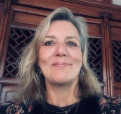 Close up of Volunteer Judy Benn