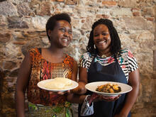 Koteu is a refugee from Cameroon. Learn to cook her spinach and tuna with African fufu recipe she grew up eating. 