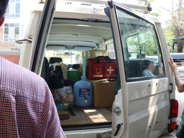 Medicinska förnödenheter som levereras av RESCUE i Myanmar.