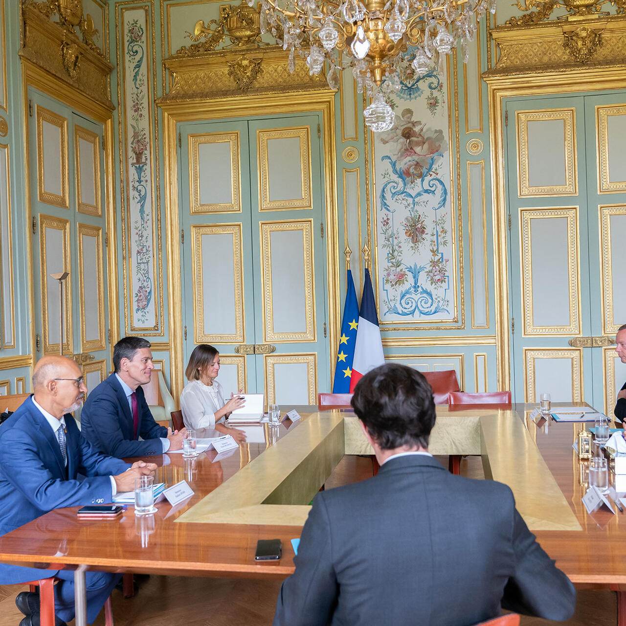 French President Macron with IRC CEO David Miliband and Europe Senior Vice-President Harlem Désir