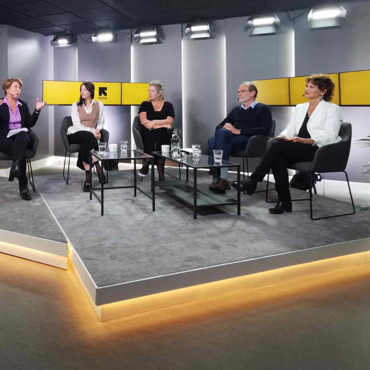 RESCUE event - Sofia Nordenskiold tillsammans med panelen för RESCUE:s event om det nya svenska biståndet, den 12 oktober 2023.