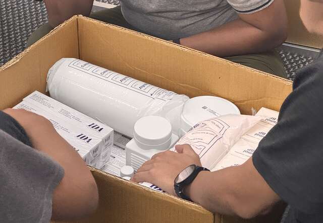 국제구조위원회 이동 의료팀의 의약품 상자