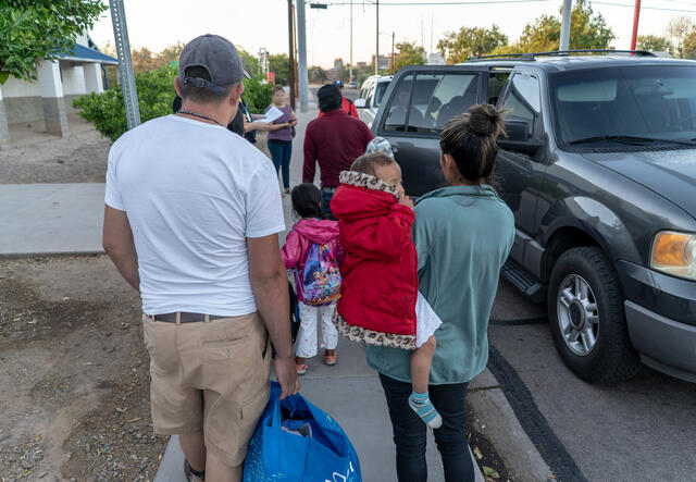 Central American families seeking asylum in the U.S.